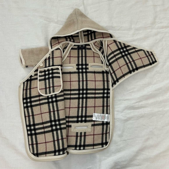 Burberry Infant Swaddle Stroller Sleeping Bag - Picture 11 of 14